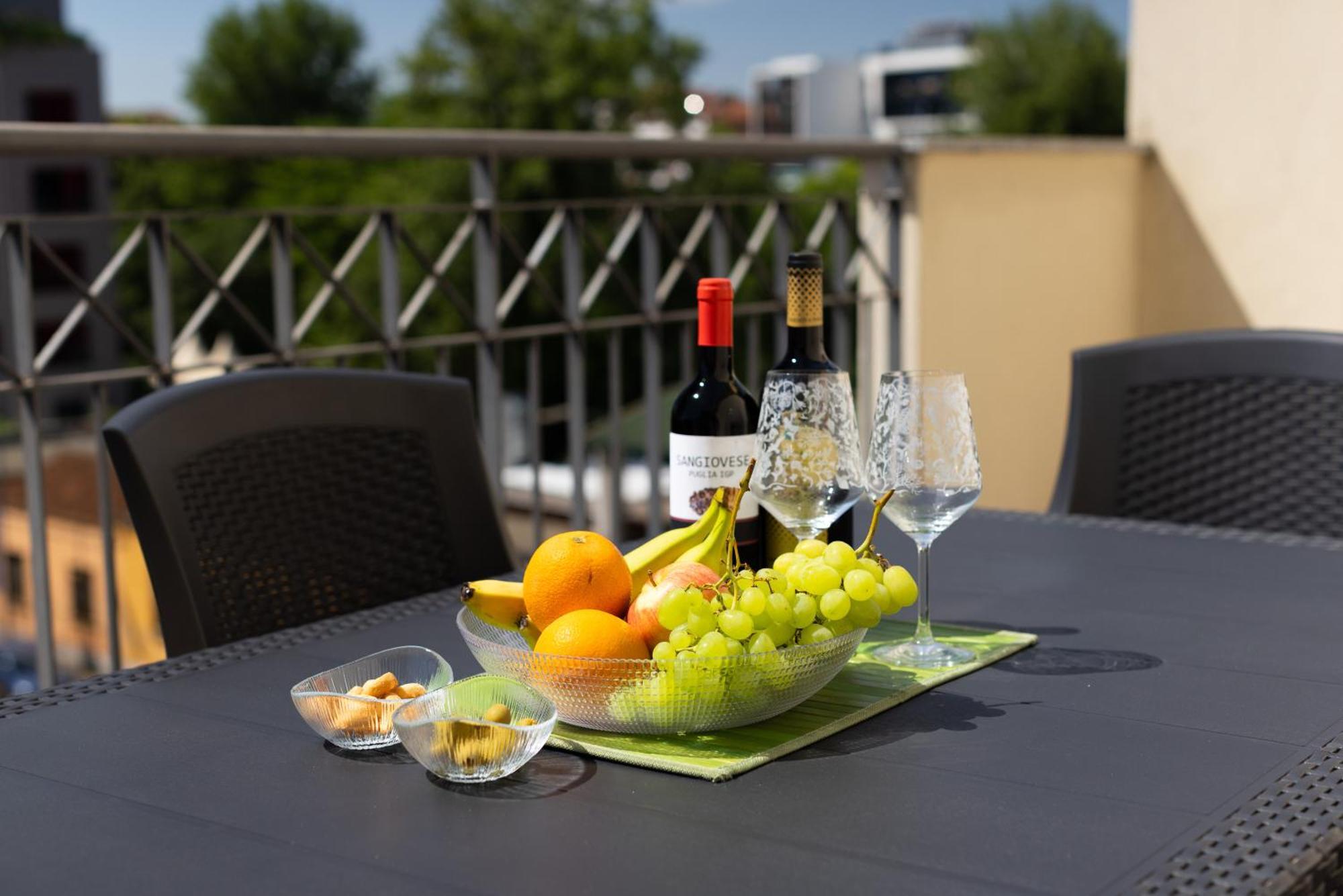 Rooftop Living Space - Certosa District, San Siro Apartment Milan Exterior photo