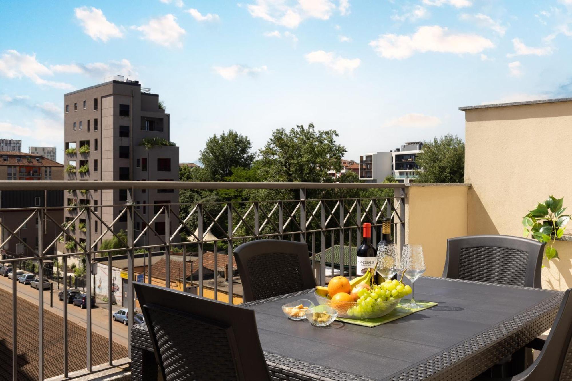 Rooftop Living Space - Certosa District, San Siro Apartment Milan Exterior photo